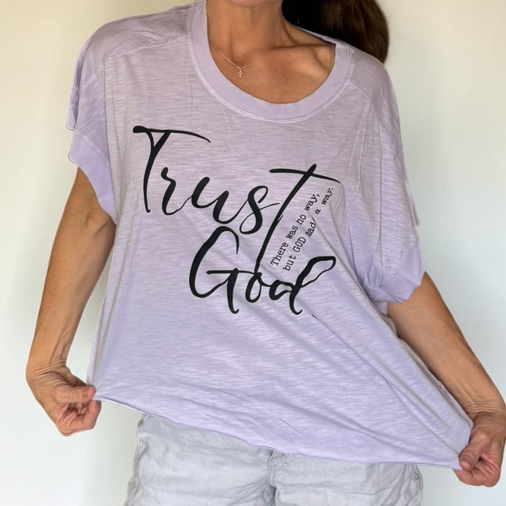 Trust God Lavender Bat Sleeve Tee – “Where There Was No Way, God Made a Way” (Large)